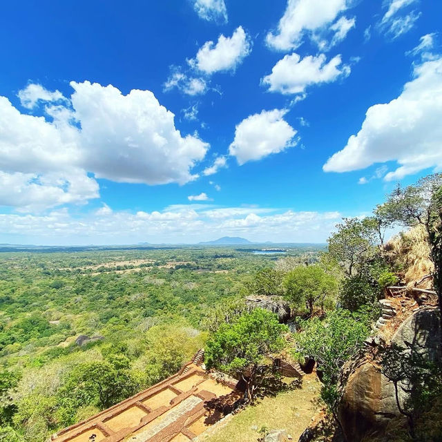 Discover the Ancient Wonder of Sigiriya
