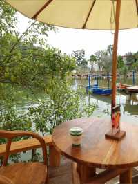 คาเฟ่ Lawon Canal Café ในระยอง