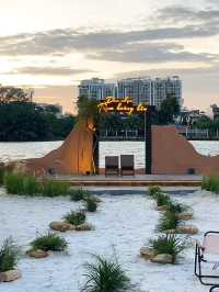 คาเฟ่ Tram Hoang Hon