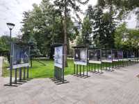 城市靈魂的一角，綠意與藝術共存的街頭花園#水晶花園（Crystal Garden）-Sofia Bulgaria