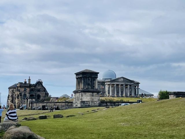 Calton Hill: Edinburgh’s Best View with a Touch of History Calton Hill: Edinburgh’s Best View with a Touch of History