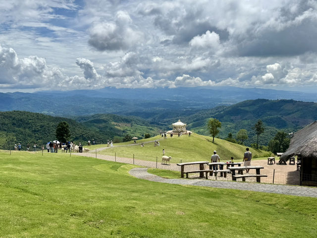 Akha FarmVille 🐑🎠⛰️