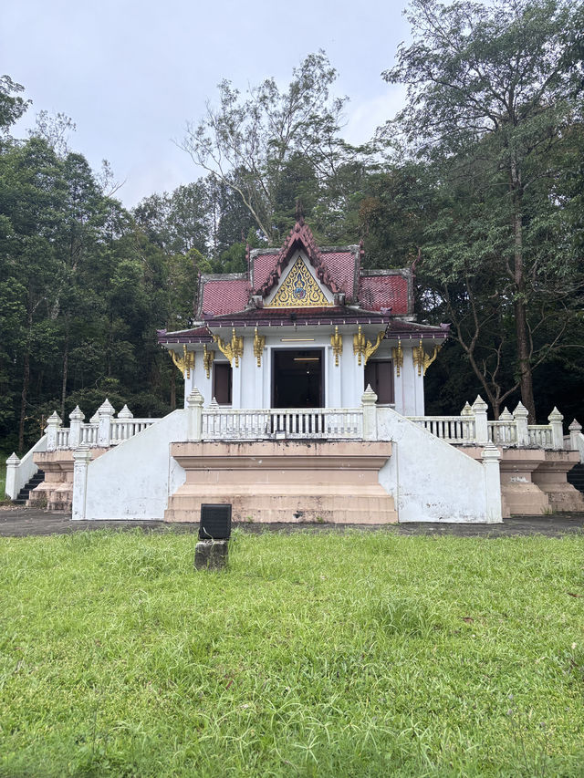 หอพระ 9 เกจิอาจารย์