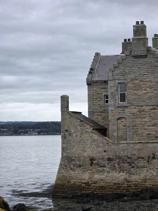 Blackness Castle