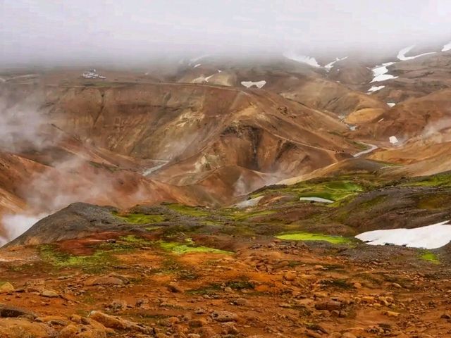 🌋💧 Hveravellir – Iceland’s Untamed Geothermal Wonderland 🌋💧 Hveravellir – Iceland’s Untamed Geothermal Wonderland