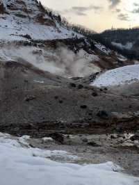 หุบเขานรกจิโกกุดานิ (Jigokudani )