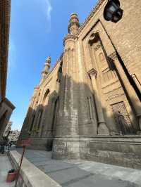 🕌圧倒的な石造建築に包まれる名作｜Mosque-Madrasa of Sultan Hassan