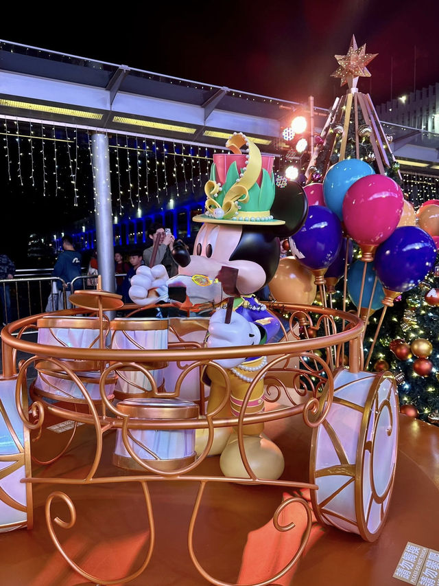 Urban Heart, Holiday Soul: Harbour City's Communal Canvas 