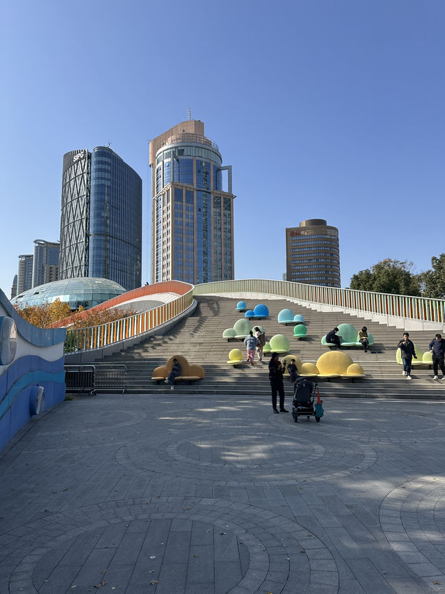 🌊 北外灘航海公園|最外灘天際線的散步視角 🌊 北外灘航海公園|最外灘天際線的散步視角