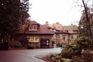 ความสง่างามในเทศกาลเฉลิมฉลองที่คฤหาสน์พิตท็อกในพอร์ตแลนด์