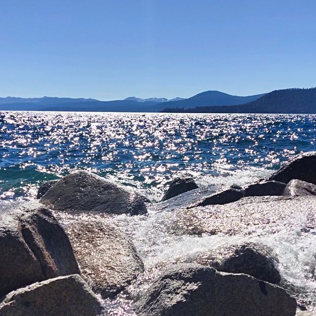 Sunny day in the lake