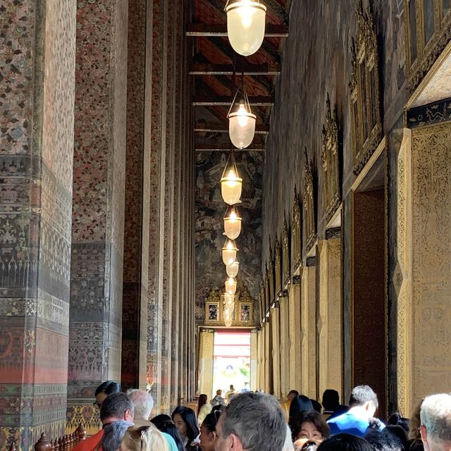 fantastic Wat Phra Chetuphon Temple 