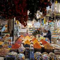 🌶️🛍️ Spice Bazaar: Exploring Istanbul's Flavorful Paradise! 🇹🇷✨


