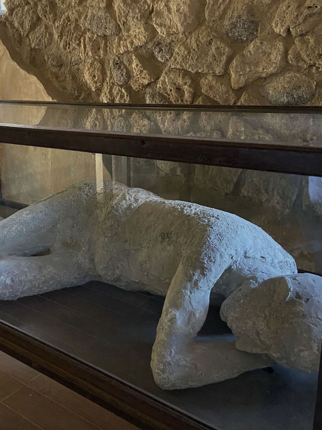 The famous Pompeii 🏛️