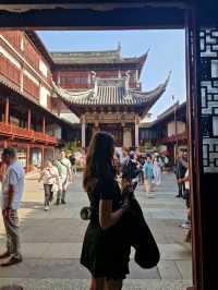 Have you experienced the calm of Yu Garden yet? 🌸🎐🎋
