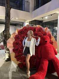 Gigantic flowers decoration and Jazz