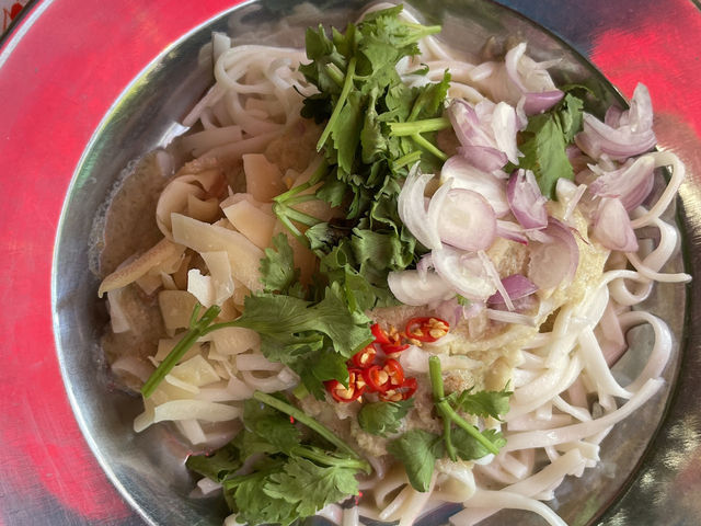 🍜 รีวิว Soi Thai Zürich – สตรีทฟู้ดไทยแท้