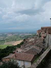 Panicale: Umbria’s Timeless Hilltop Gem 🌿🏰  