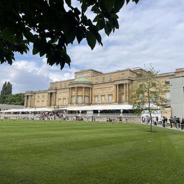 London🇬🇧 Where History Lives: Touring Buckingham Palace’s Grand State Rooms 