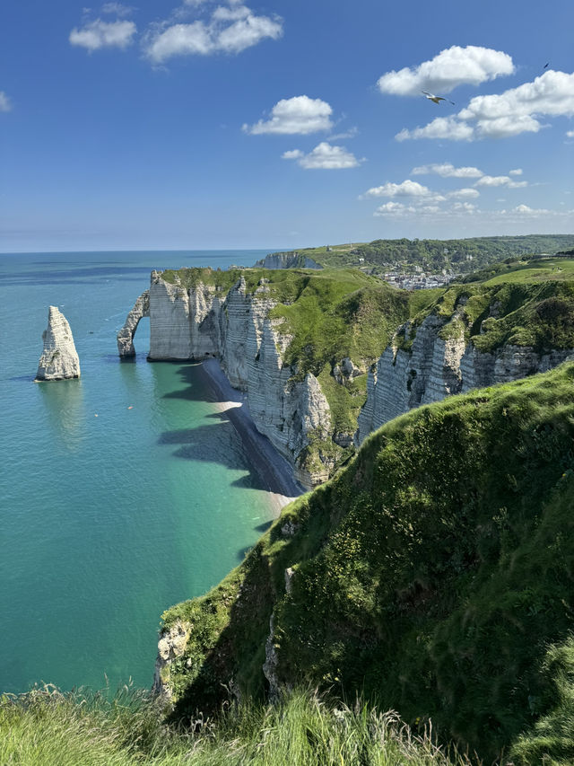 Etretat, France, is the perfect getaway! 🌊☀️