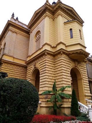 斯雷姆斯基卡洛夫奇的秋日低語