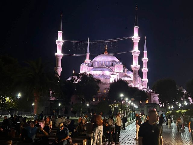 Step Into a Fairytale: The Colorful Magic of Istanbul 🇹🇷✨
