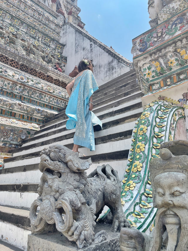【Travel around the 🌍 world】Bangkok, Thailand 🇹🇭. Photoshoot in Thai costume at the Arun Temple