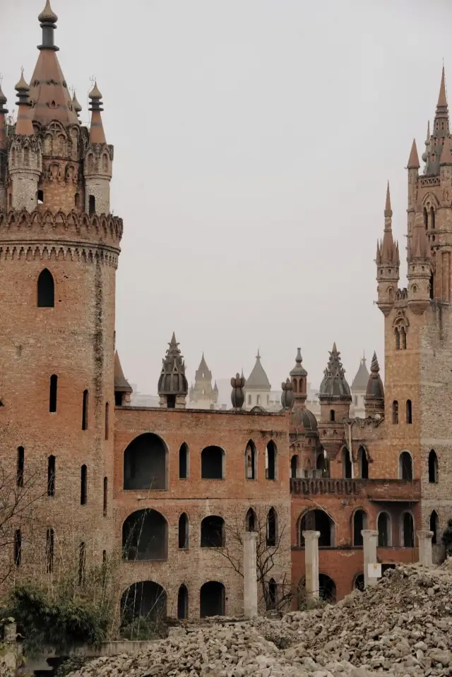 Chongqing's forgotten castle - Cake Kingdom