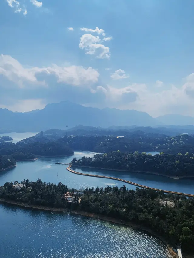 Enjoying the West Sea of Lushan!!