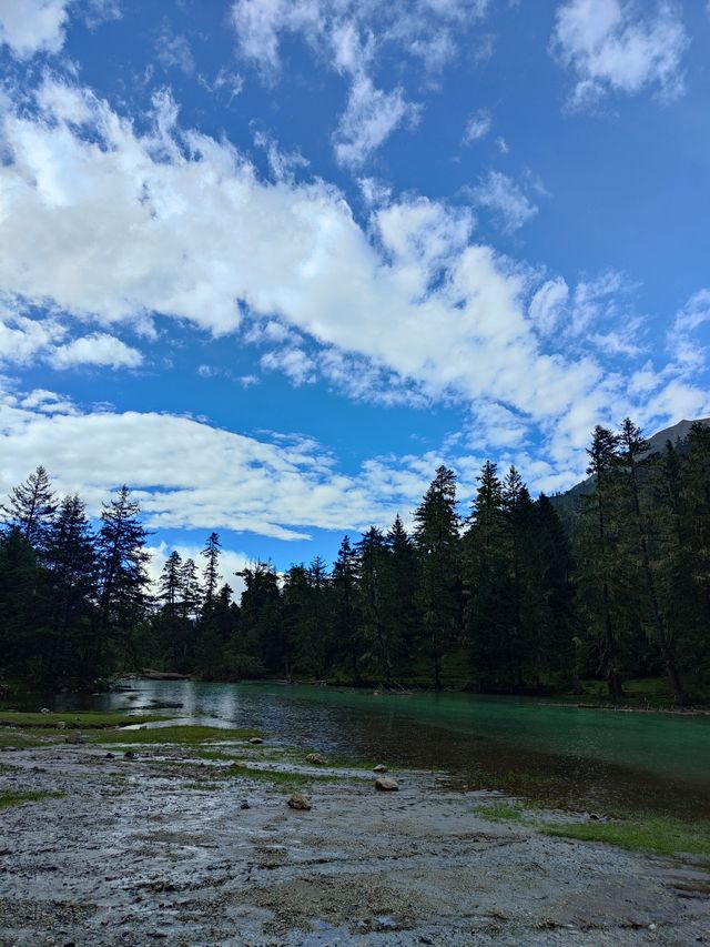 雨後月亮湖