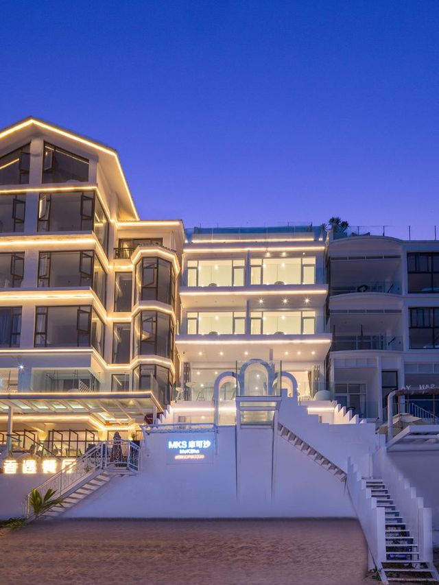 🌴 Sanya's Serene Stays: Top Homestays & Villas 🏖️