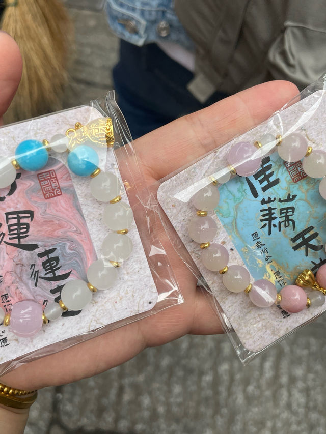 聯名新華書店 茶顏悅色真會玩