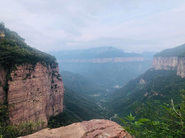 長治太行山大峽谷，美到極致！。