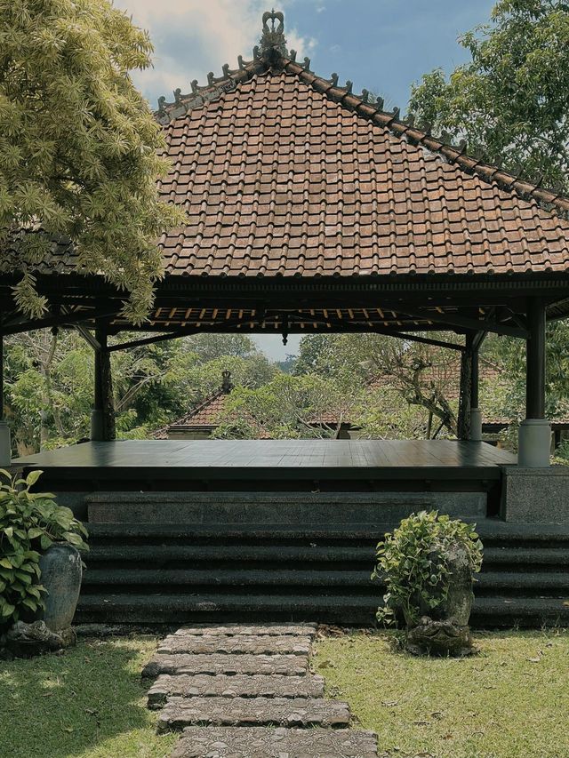 塔娜伽嘉度假村