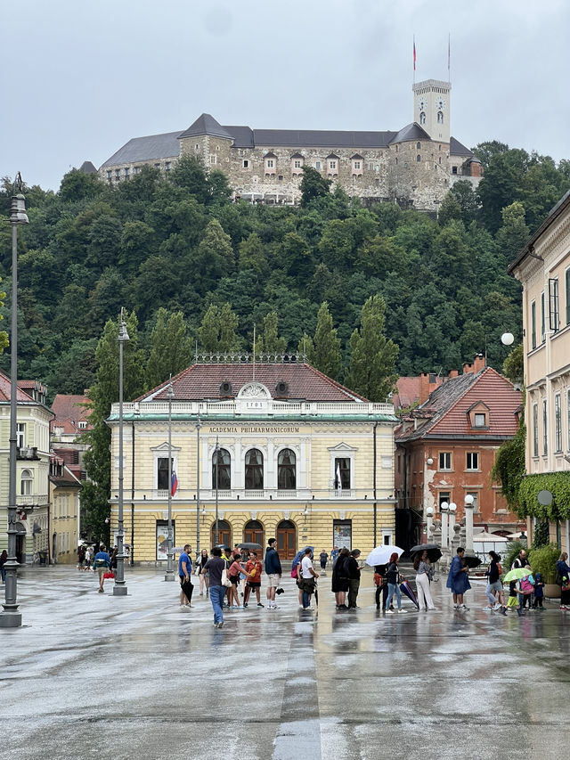 Castles, Canyons, and Culture: Three Days in Slovenia 🇸🇮 🏔️ 