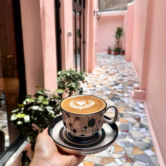 ☕️澳門挖到寶！40蚊mop歎到高質澳白嘅Curve Coffee～