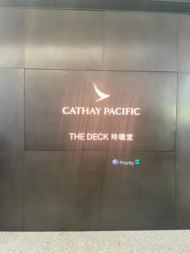 香港機場國泰三大貴賓室大評比！附超全攻略✨ 