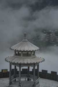 氛圍感爆棚！仁里村半嶺雲海日出先係夏天嘅正確打開方式