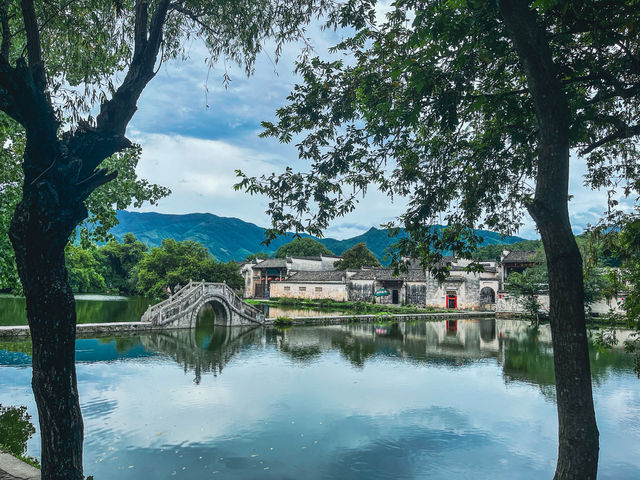 Escape in the beauty of Huangshan 
