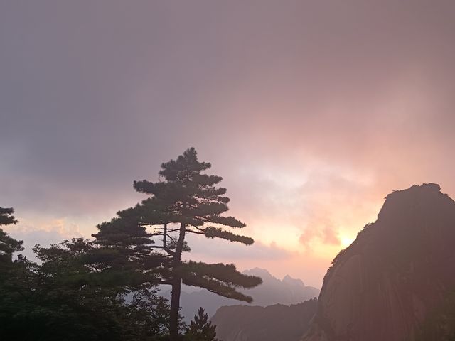 自然奇觀等你探尋---黃山
