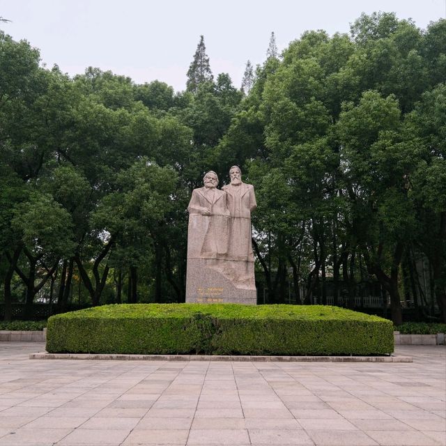 Art and Sculptures in Fuxing Park, Shanghai 🗿🎨