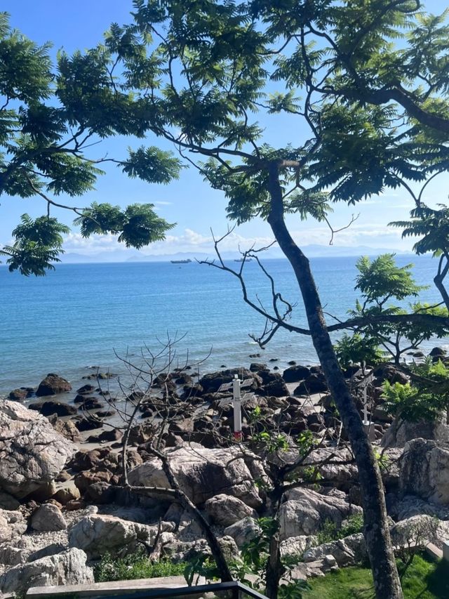 深圳官湖村絕美日落海景房礁石野灘上的神仙美宿！