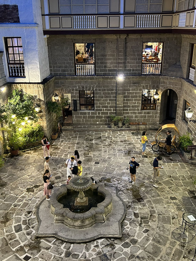 🇪🇸 中古世紀西班牙風格建築|馬尼拉古城的時光倒流之旅 🇪🇸 中古世紀西班牙風格建築|馬尼拉古城的時光倒流之旅