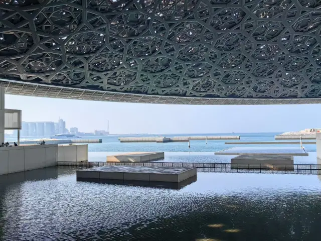Abu Dhabi's must-visit sea Louvre is stunning in every snap!