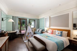 Haiyue | Fire Bear Themed Family Room for a Fun-Fire Summer