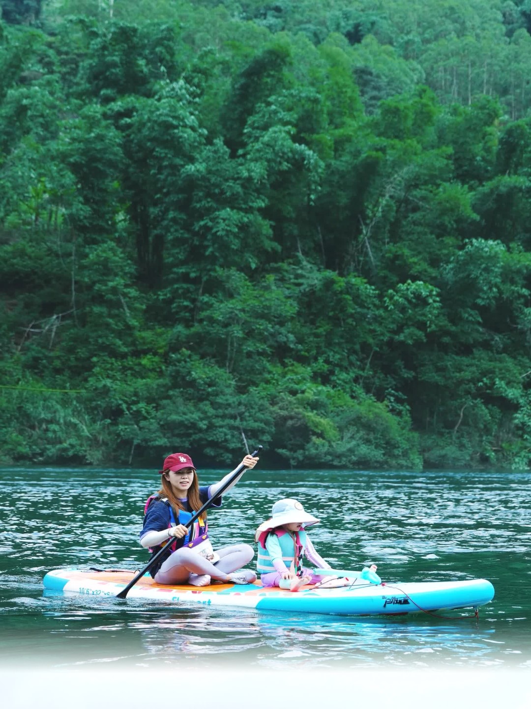A must-do in Xingyi! The ultimate guide to Bapan paddleboarding is here～�