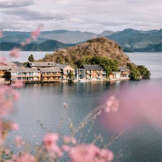 The beauty of Lugu Lake is truly captivating! Here's a super practical guide, from routes to accommodation, to help you easily explore this "plateau pearl"