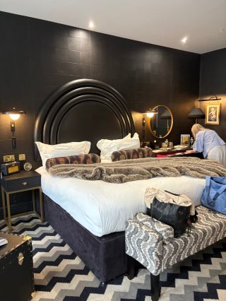 Exceptional Stay at James Swan Suite