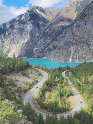 森林から砂漠へ移り変わる地：リロエットで触れる歴史の面影
