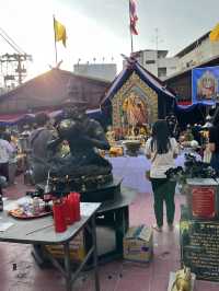  เทวาลัยพระพิฆเนศ สี่แยกห้วยขวาง